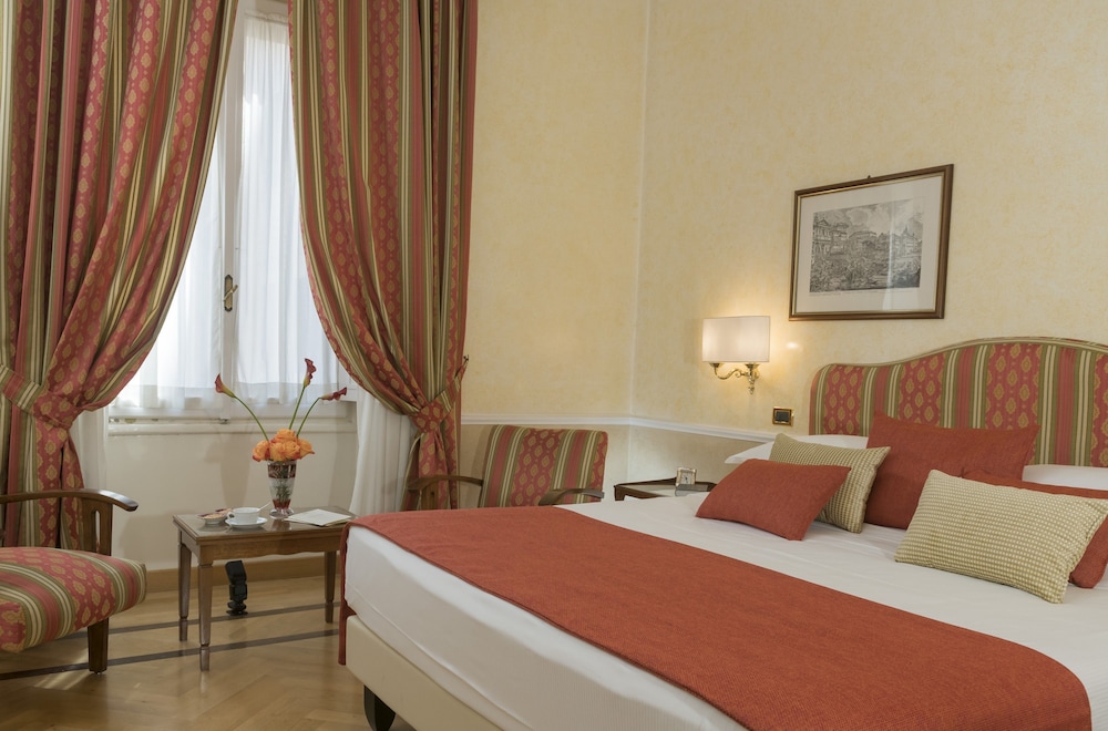 Bettoja Hotel Massimo D'Azeglio — Hotel rooms in Rome, Lazio