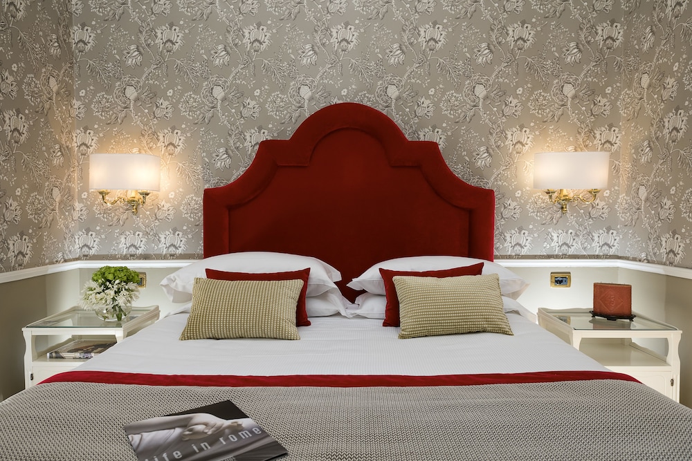 Bettoja Hotel Massimo D'Azeglio — Hotel rooms in Rome, Lazio