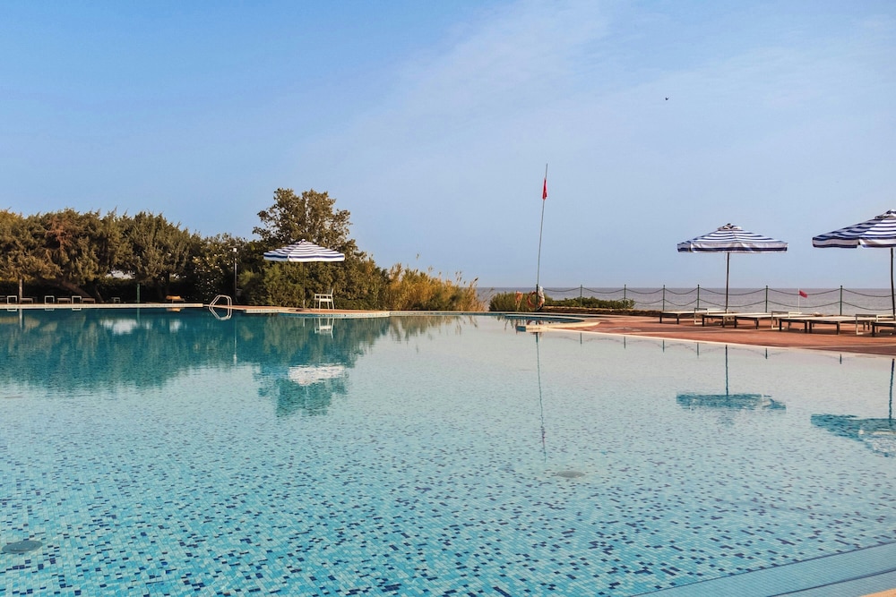Mangia's Brucoli, Sicily, Autograph Collection — Swimming pool in Augusta, Sicily