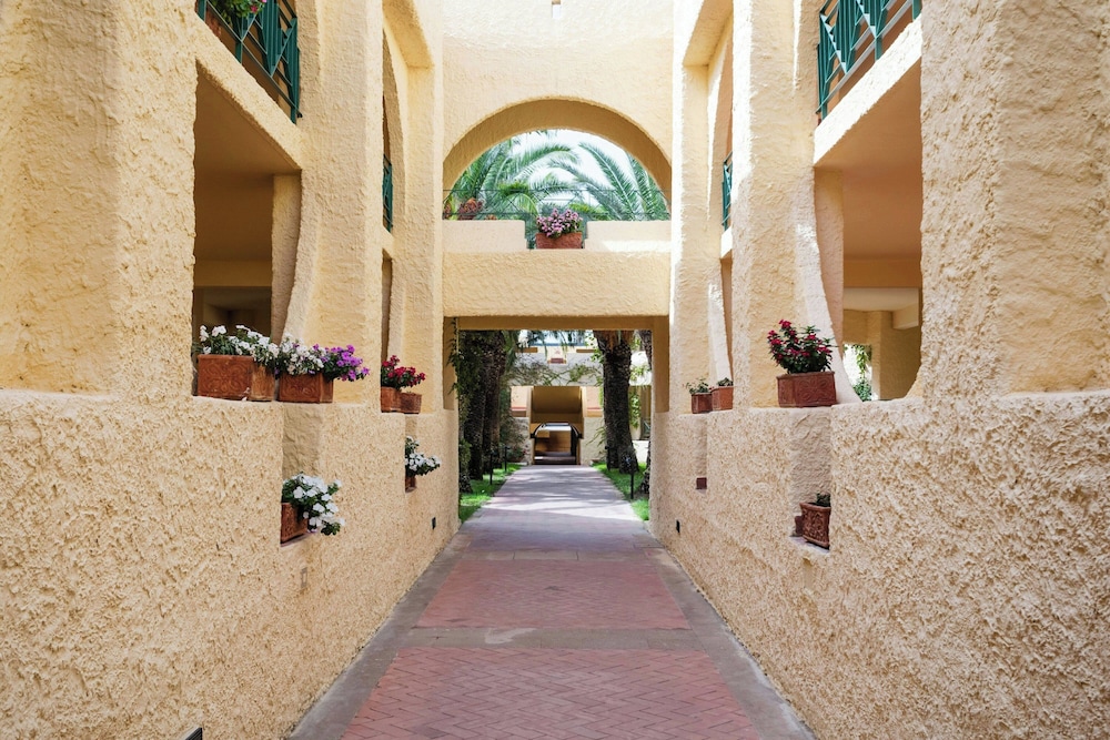 Mangia's Brucoli, Sicily, Autograph Collection — Hotel building in Augusta, Sicily