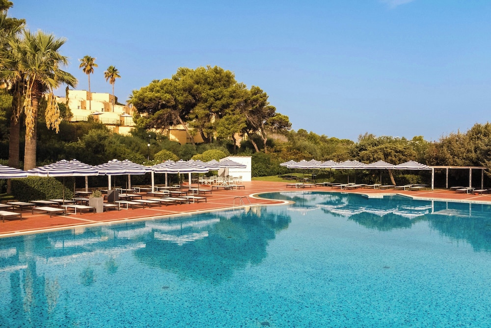 Mangia's Brucoli, Sicily, Autograph Collection — Swimming pool in Augusta, Sicily