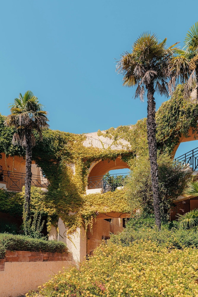 Mangia's Brucoli, Sicily, Autograph Collection — Hotel building in Augusta, Sicily