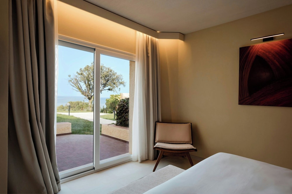 Mangia's Brucoli, Sicily, Autograph Collection — Hotel rooms in Augusta, Sicily