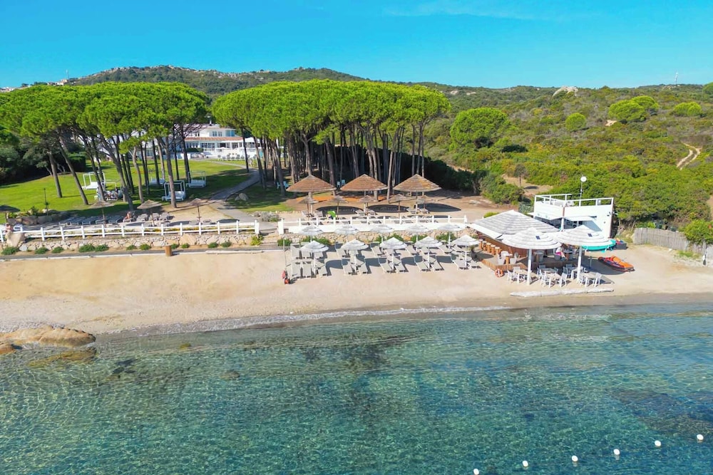 Felix Hotels - Hotel La Coluccia — Beach in Conca Verde, Sardinia