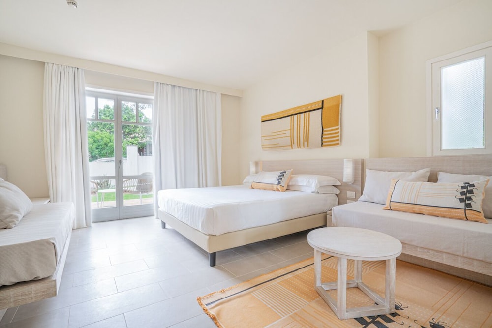 Felix Hotels - Hotel La Coluccia — Hotel rooms in Conca Verde, Sardinia