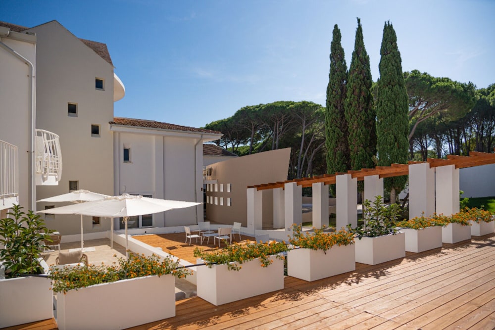 Felix Hotels - Hotel La Coluccia — Hotel building in Conca Verde, Sardinia
