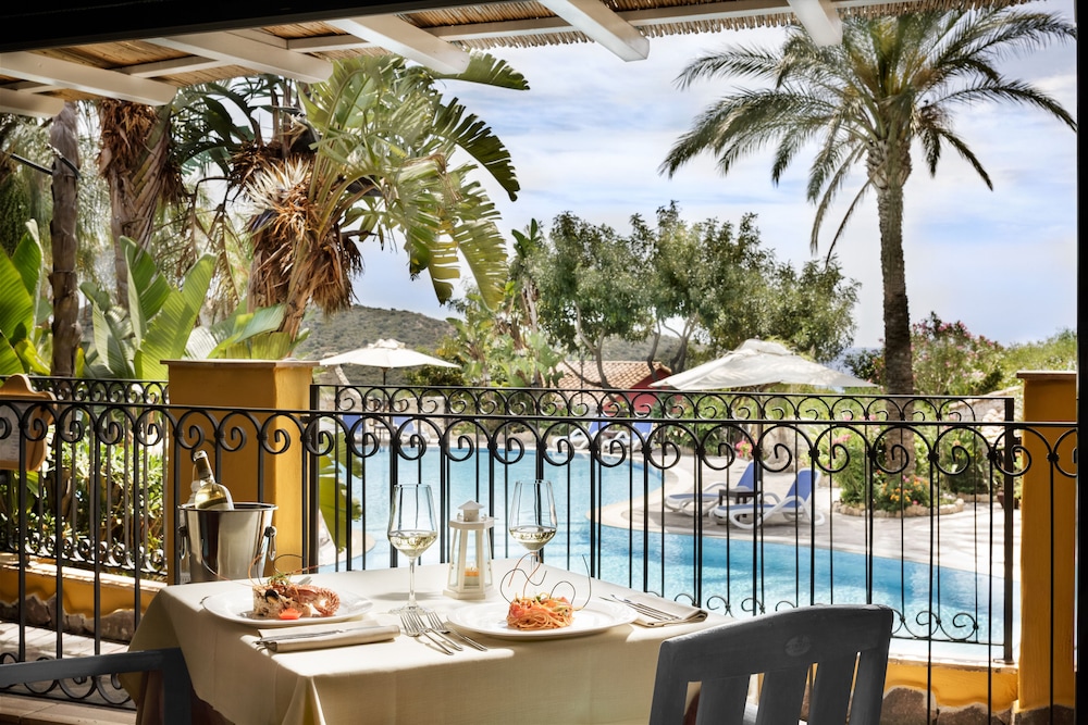 Cruccuris Resort Adults Only — Restaurant & bars in Villasimius, Sardinia