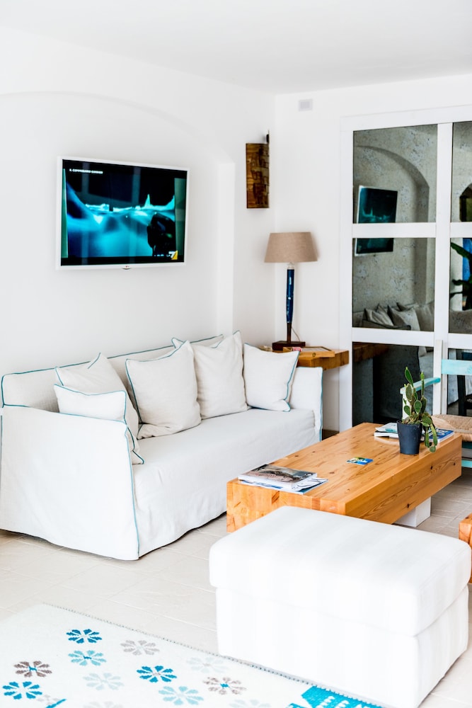 Dolce Vita Boutique Hotel — Hotel rooms in Arzachena, Sardinia