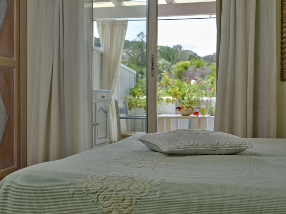 Dolce Vita Boutique Hotel — Hotel rooms in Arzachena, Sardinia
