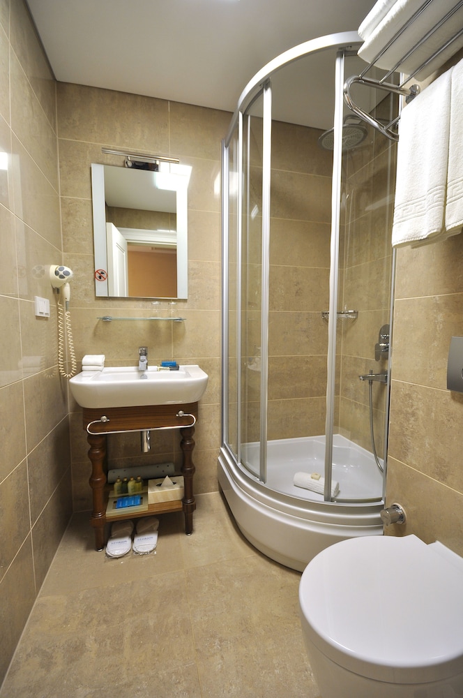 Neorion Hotel - Special Class — Hotel rooms in Istanbul, Istanbul