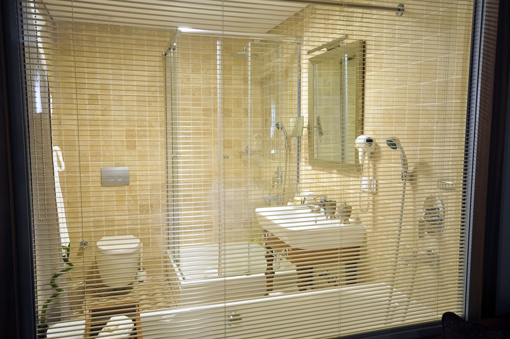 Neorion Hotel - Special Class — Hotel rooms in Istanbul, Istanbul