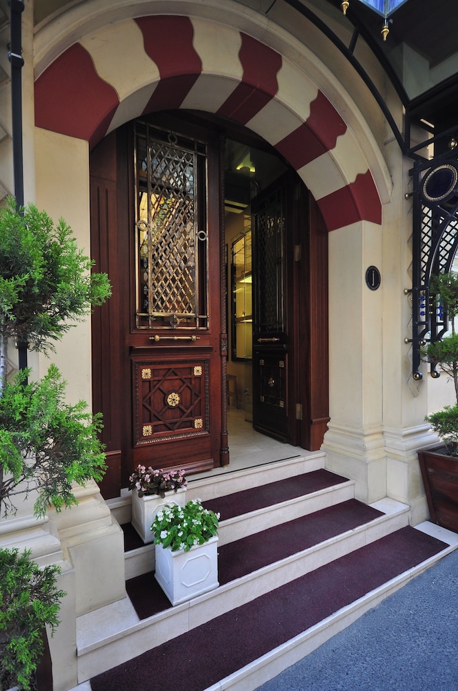 Neorion Hotel - Special Class — Hotel building in Istanbul, Istanbul