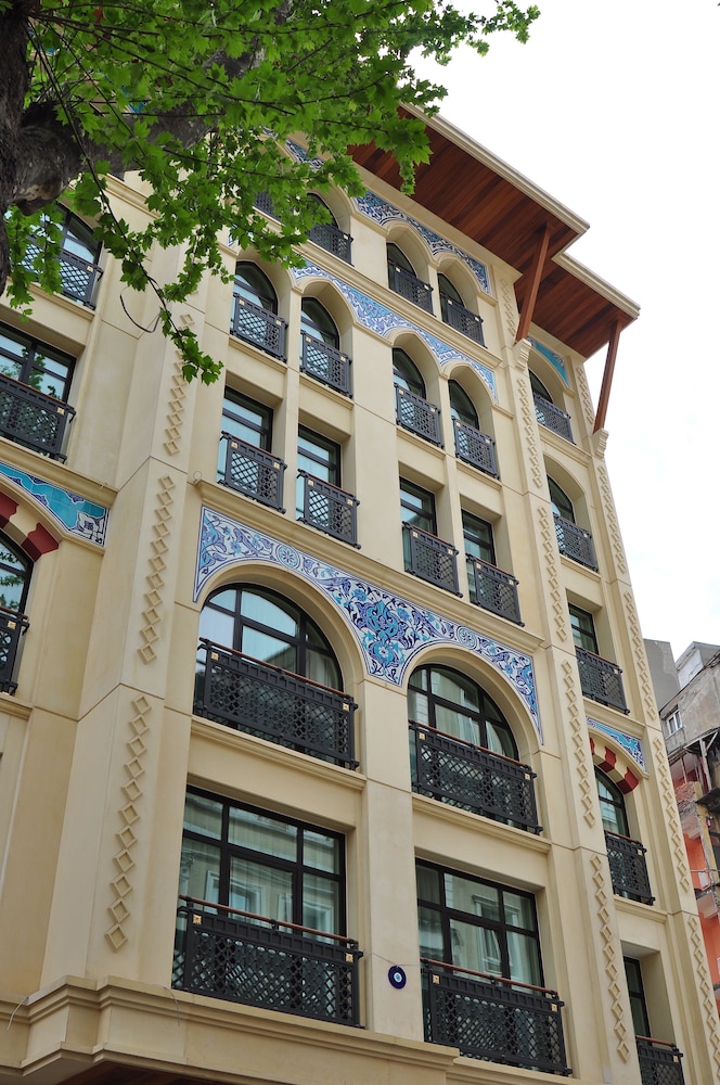 Neorion Hotel - Special Class — Hotel building in Istanbul, Istanbul