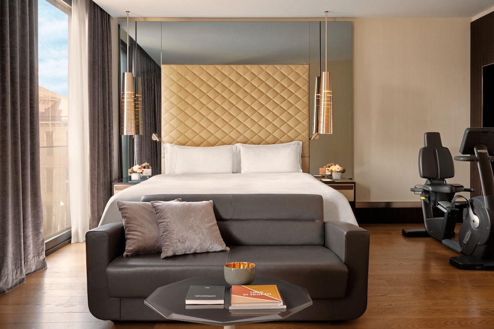 Excelsior Hotel Gallia, a Luxury Collection Hotel, Milan — Hotel rooms in Milan, Lombardy