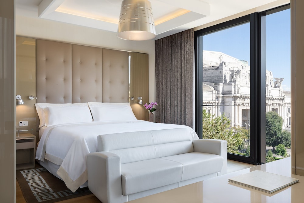 Excelsior Hotel Gallia, a Luxury Collection Hotel, Milan — Hotel rooms in Milan, Lombardy