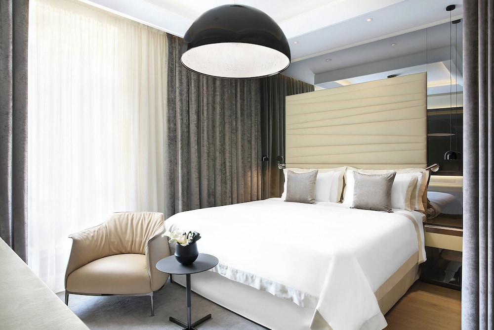 Excelsior Hotel Gallia, a Luxury Collection Hotel, Milan — Hotel rooms in Milan, Lombardy