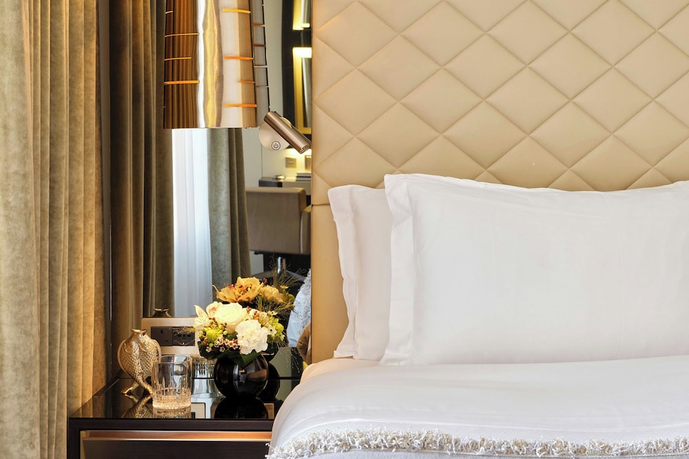 Excelsior Hotel Gallia, a Luxury Collection Hotel, Milan — Hotel rooms in Milan, Lombardy