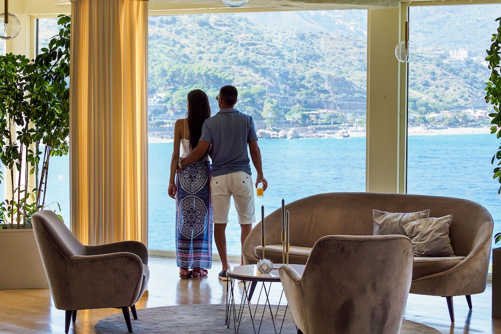 Atlantis Bay - The Leading Hotel of the World — Hotel rooms in Taormina, Sicily