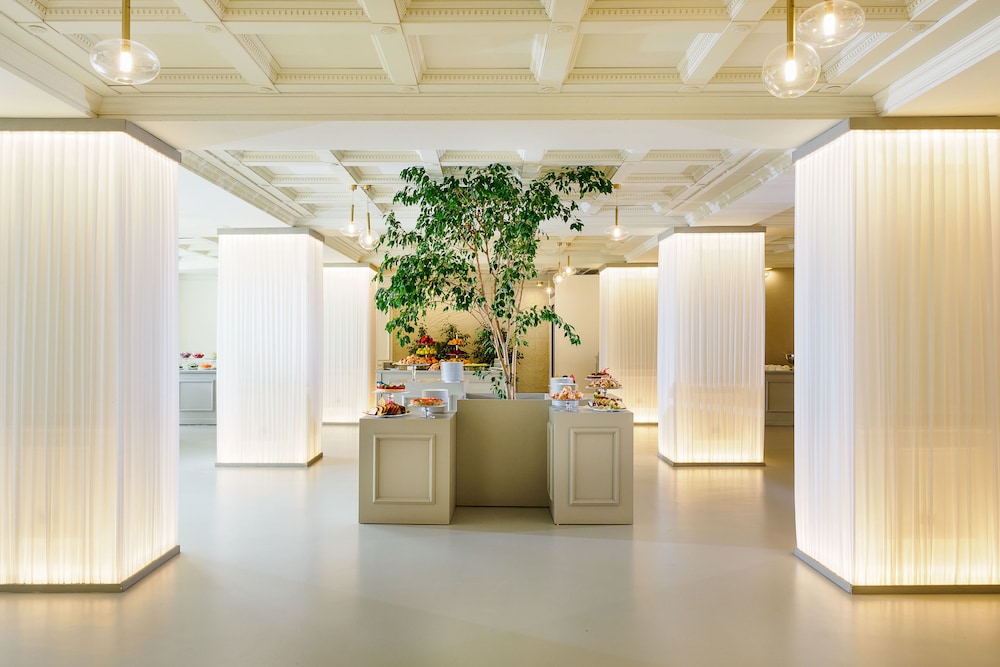 Atlantis Bay - The Leading Hotel of the World — Restaurant & bars in Taormina, Sicily