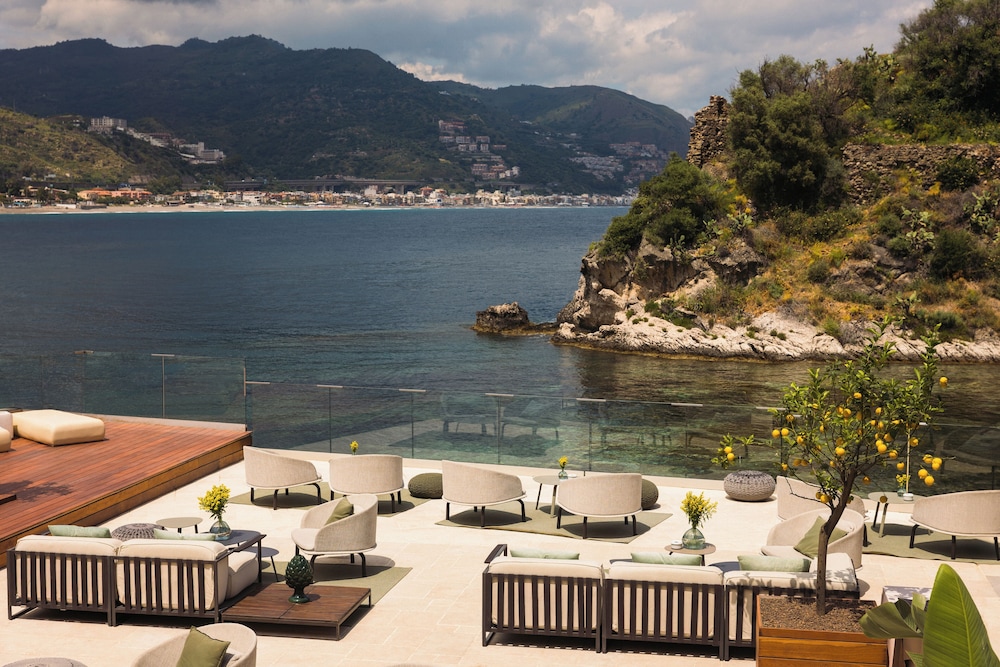 Atlantis Bay - The Leading Hotel of the World — Restaurant & bars in Taormina, Sicily