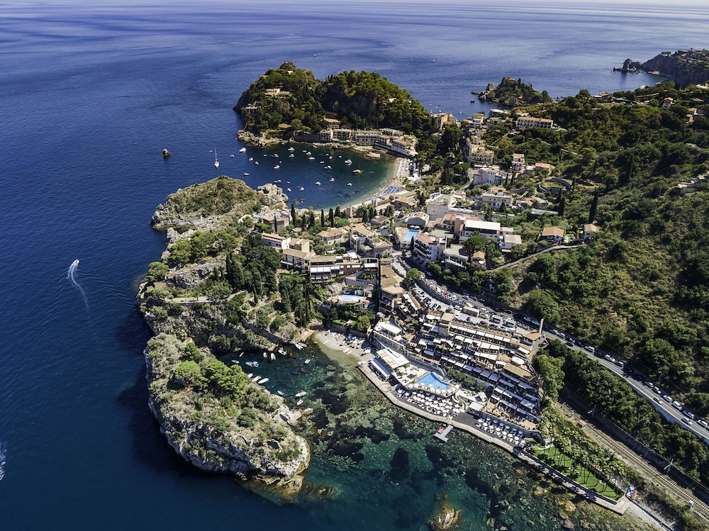 Atlantis Bay - The Leading Hotel of the World