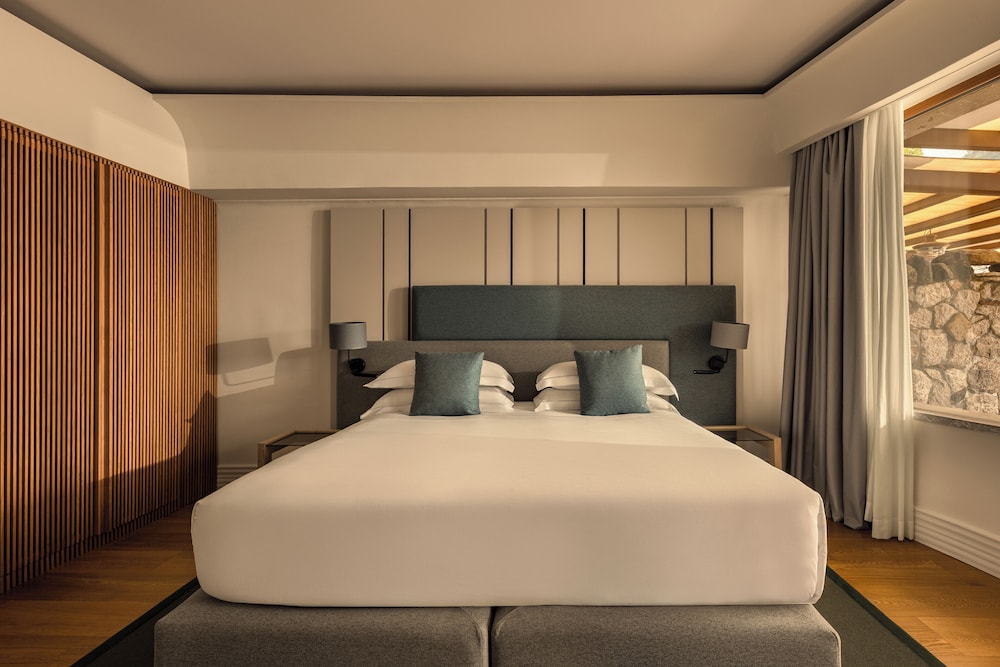 Atlantis Bay - The Leading Hotel of the World — Hotel rooms in Taormina, Sicily