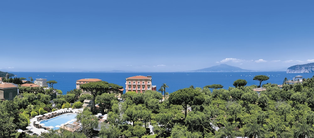 Grand Hotel Excelsior Vittoria — Attractions in the area in Sorrento, Campania