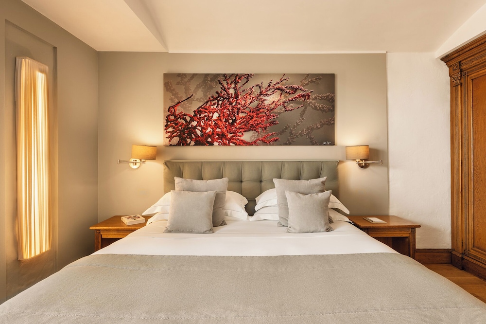 Mazzarò Sea Palace - The Leading Hotels of the World — Hotel rooms in Taormina, Sicily