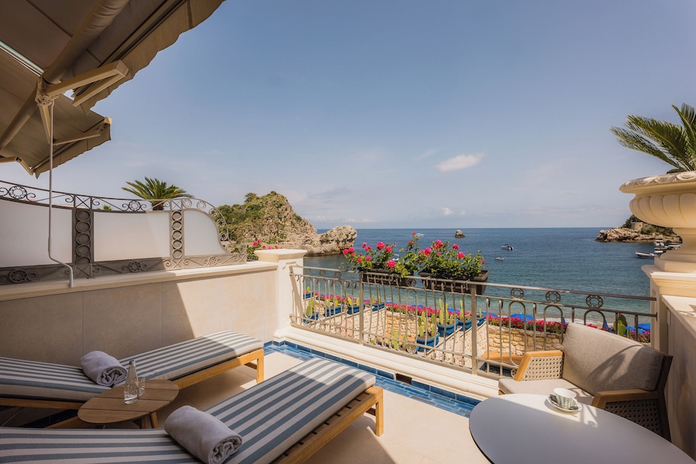 Mazzarò Sea Palace - The Leading Hotels of the World — Hotel rooms in Taormina, Sicily