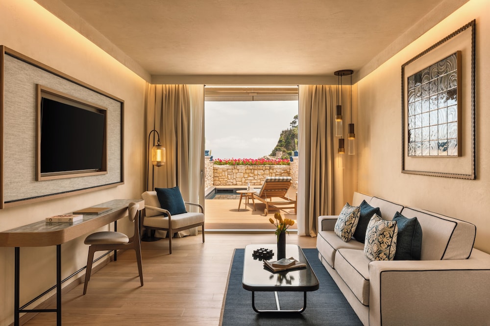 Mazzarò Sea Palace - The Leading Hotels of the World — Hotel rooms in Taormina, Sicily