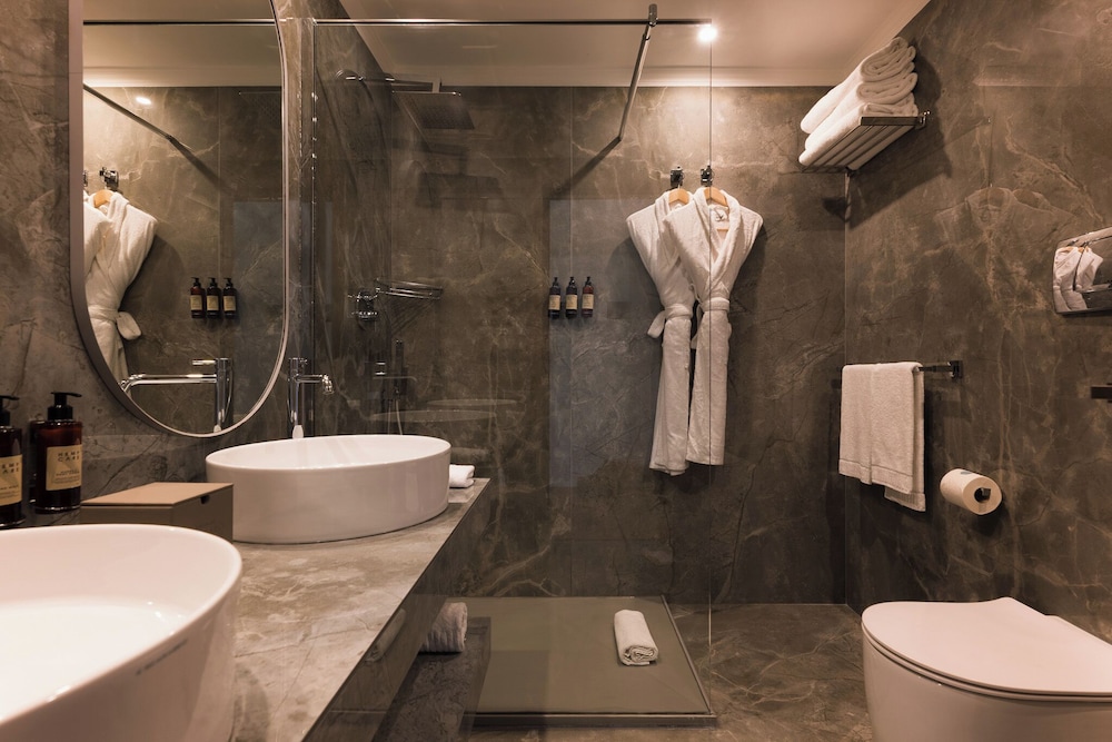 Mazzarò Sea Palace - The Leading Hotels of the World — Hotel rooms in Taormina, Sicily