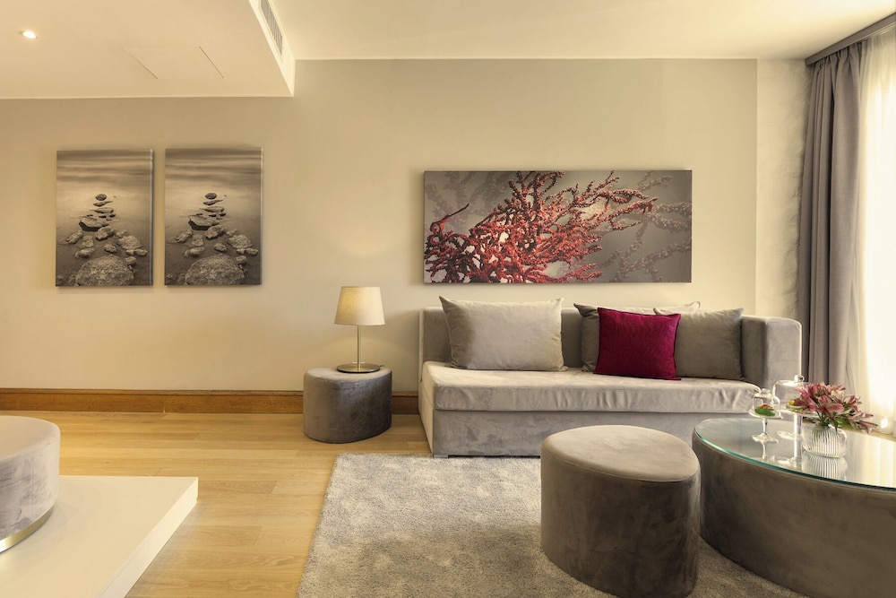 Mazzarò Sea Palace - The Leading Hotels of the World — Hotel rooms in Taormina, Sicily