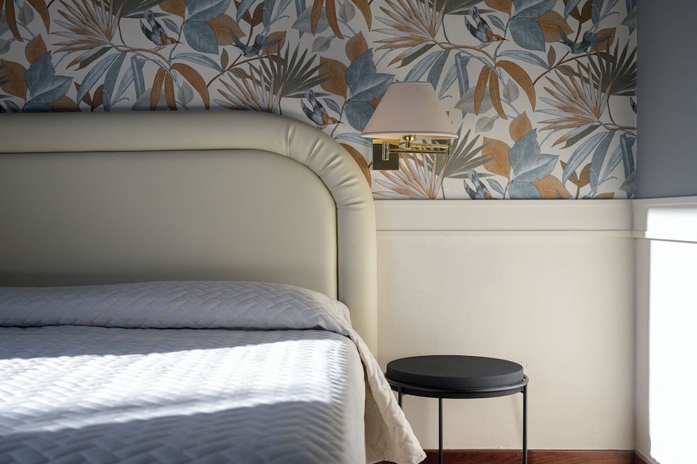 Grand Hotel Panoramic — Hotel rooms in Montecatini Terme, Tuscany