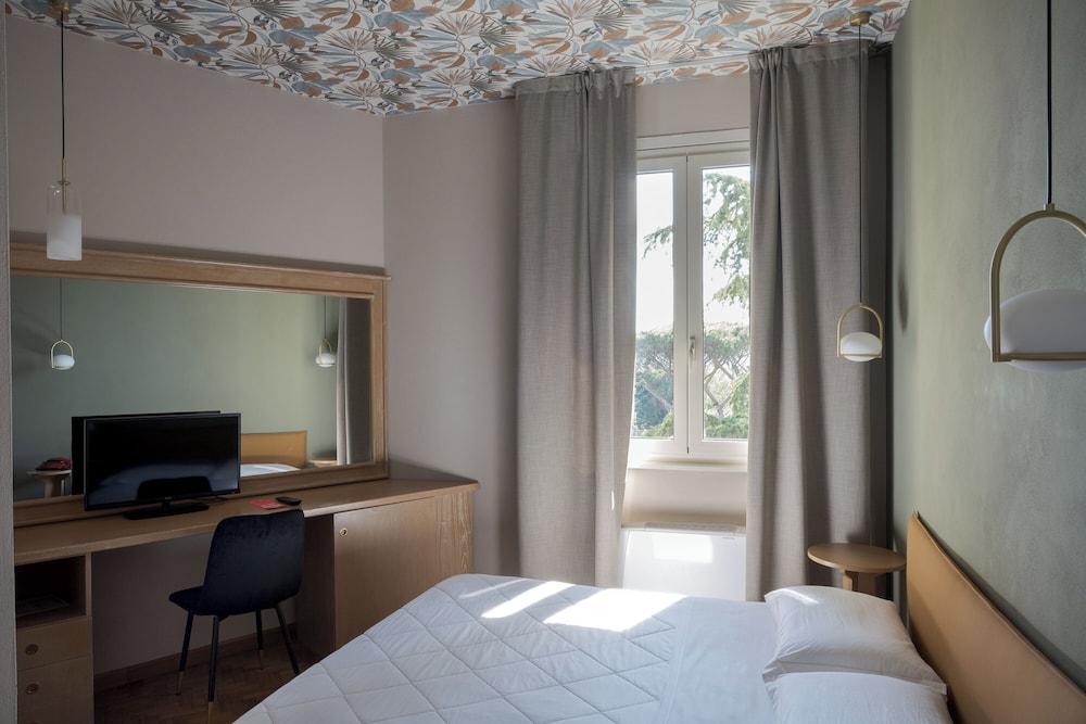 Grand Hotel Panoramic — Hotel rooms in Montecatini Terme, Tuscany