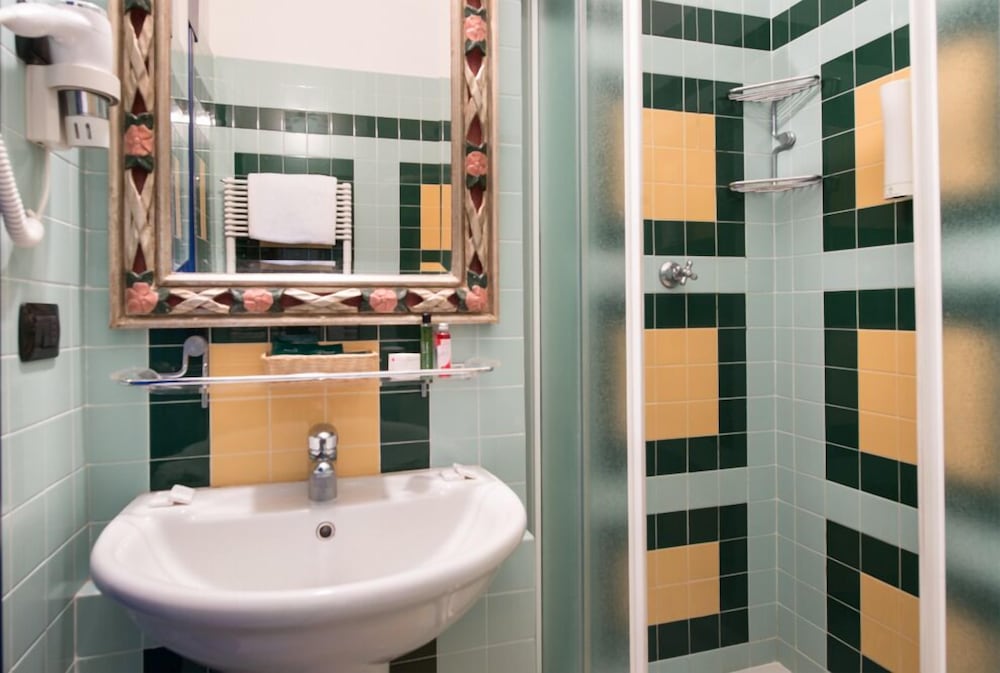 Grand Hotel Panoramic — Hotel rooms in Montecatini Terme, Tuscany