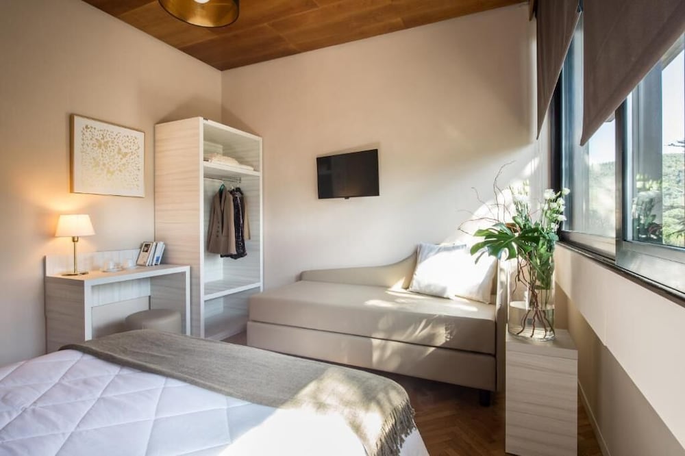 Grand Hotel Panoramic — Hotel rooms in Montecatini Terme, Tuscany