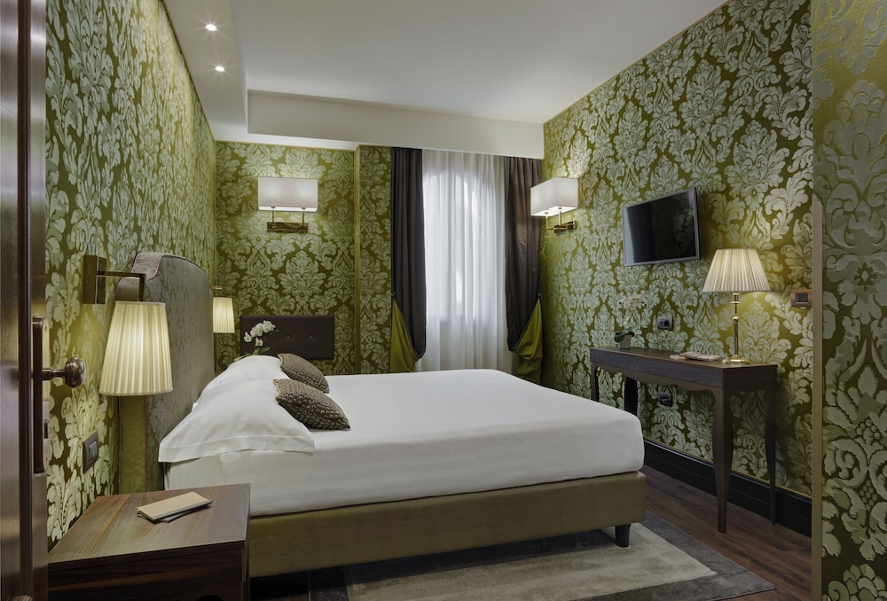 Hotel American Dinesen — Hotel rooms in Venice, Veneto