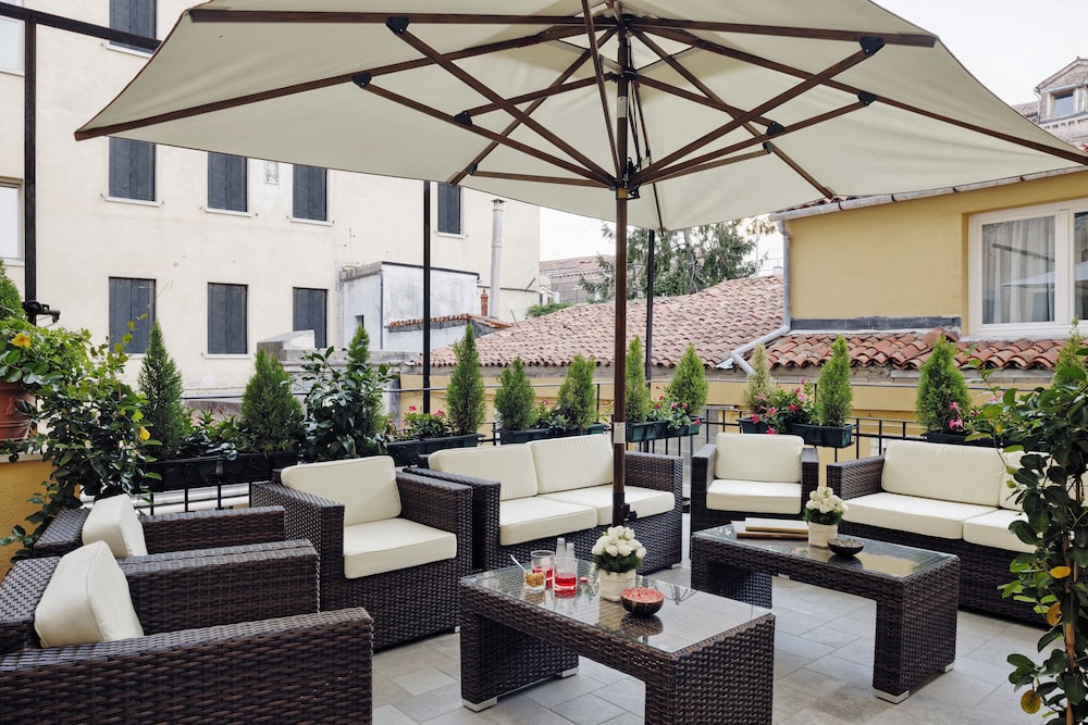 Hotel American Dinesen — Restaurant & bars in Venice, Veneto