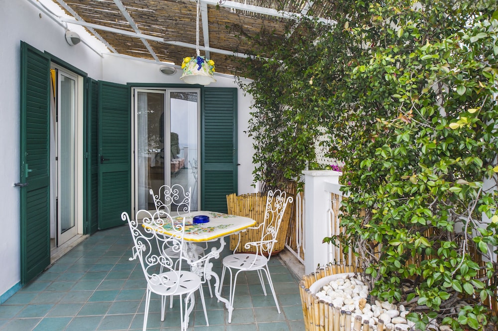 Hotel Bellevue Suite — Hotel building in Amalfi, Campania