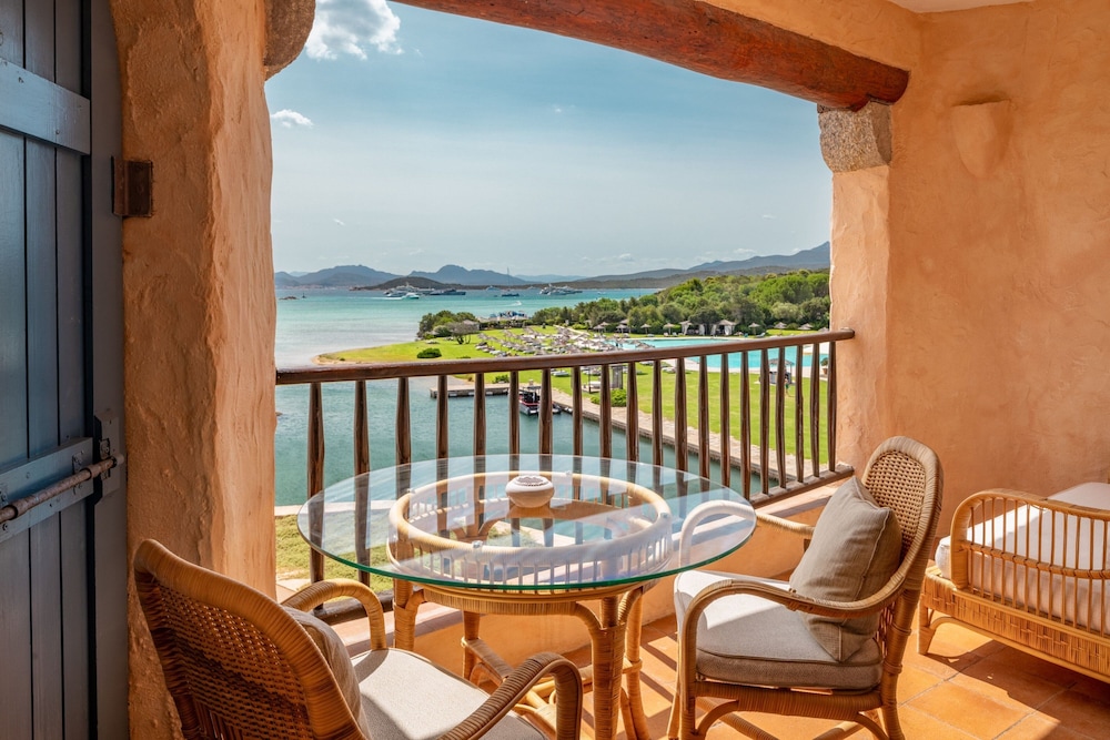 Cala di Volpe, a Luxury Collection Hotel, Costa Smeralda — Hotel rooms in Arzachena, Sardinia