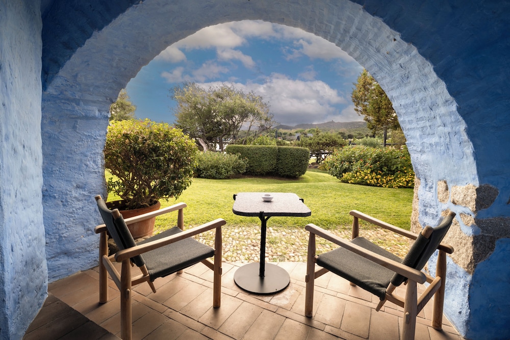 Cala di Volpe, a Luxury Collection Hotel, Costa Smeralda — Hotel building in Arzachena, Sardinia