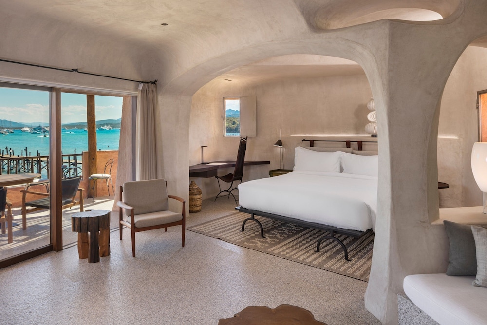 Cala di Volpe, a Luxury Collection Hotel, Costa Smeralda — Hotel rooms in Arzachena, Sardinia
