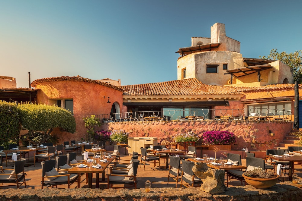 Cala di Volpe, a Luxury Collection Hotel, Costa Smeralda — Restaurant & bars in Arzachena, Sardinia