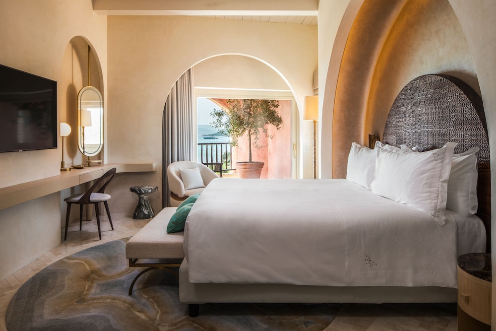 Cala di Volpe, a Luxury Collection Hotel, Costa Smeralda — Hotel rooms in Arzachena, Sardinia