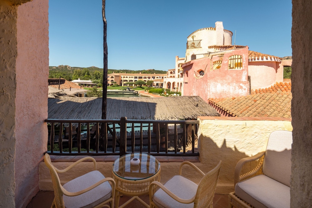 Cala di Volpe, a Luxury Collection Hotel, Costa Smeralda — Hotel building in Arzachena, Sardinia