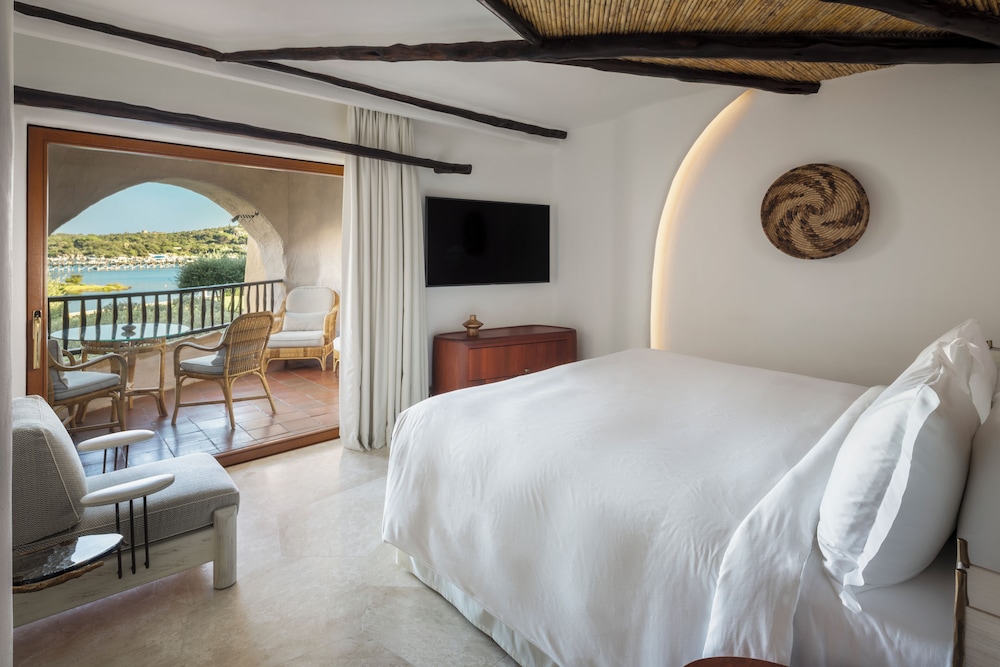 Cala di Volpe, a Luxury Collection Hotel, Costa Smeralda — Hotel rooms in Arzachena, Sardinia