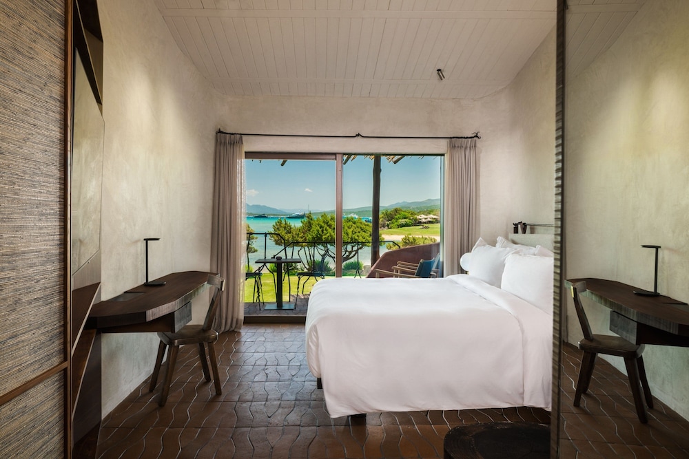 Cala di Volpe, a Luxury Collection Hotel, Costa Smeralda — Hotel rooms in Arzachena, Sardinia