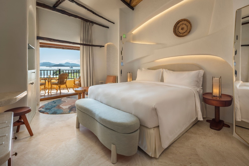Cala di Volpe, a Luxury Collection Hotel, Costa Smeralda — Hotel rooms in Arzachena, Sardinia