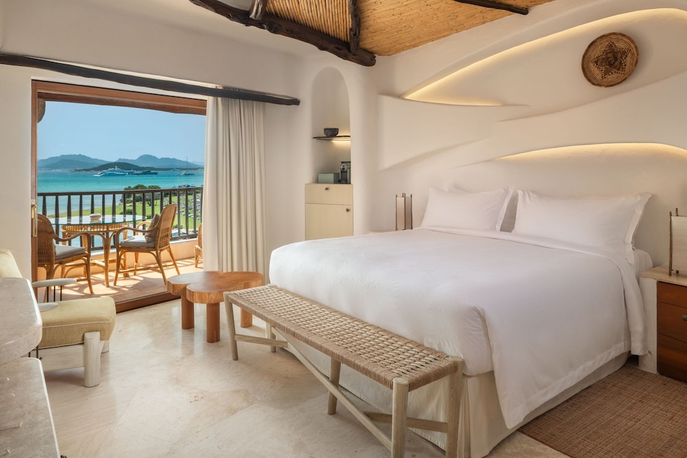 Cala di Volpe, a Luxury Collection Hotel, Costa Smeralda — Hotel rooms in Arzachena, Sardinia