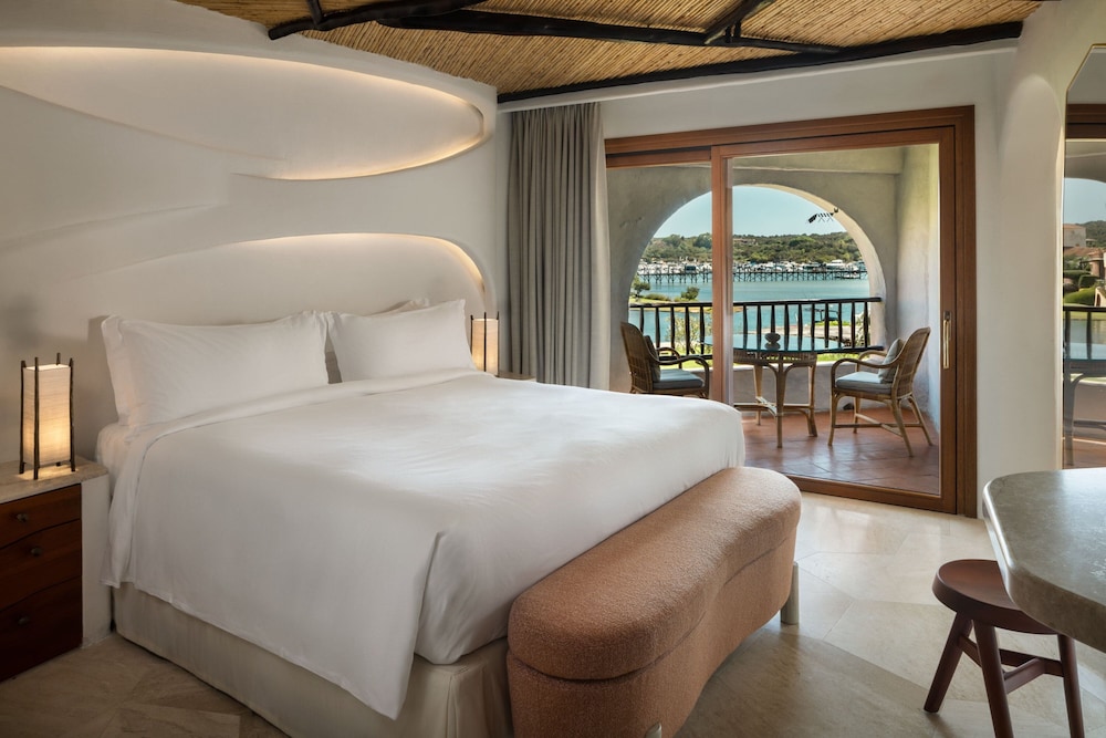 Cala di Volpe, a Luxury Collection Hotel, Costa Smeralda — Hotel rooms in Arzachena, Sardinia